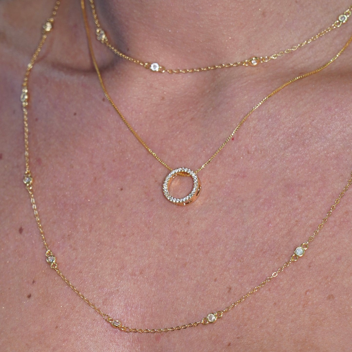 CIRCLE STUDDED NECKLACE | 18K Gold Plated